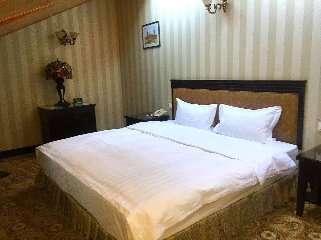London Hotel Odesa Habitación foto